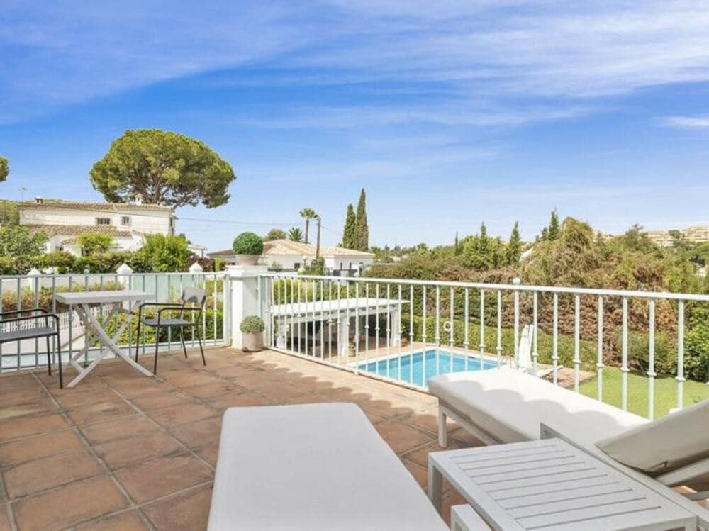 5 soverom Villa til salgs i Marbella med svømmebasseng garasje - € 2 290 000 (Ref: 8851070)