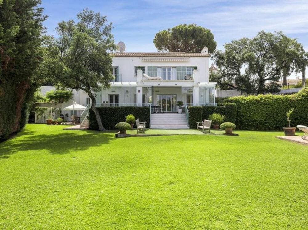 5 soverom Villa til salgs i Marbella med svømmebasseng garasje - € 2 290 000 (Ref: 8851070)