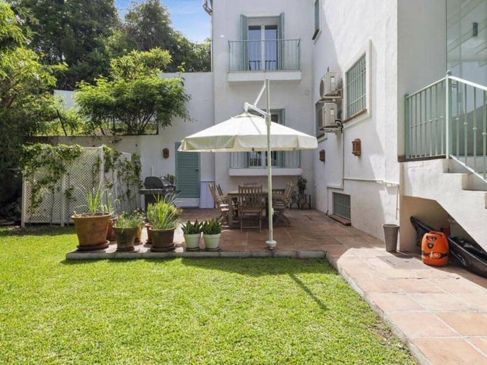 5 soverom Villa til salgs i Marbella med svømmebasseng garasje - € 2 290 000 (Ref: 8851070)