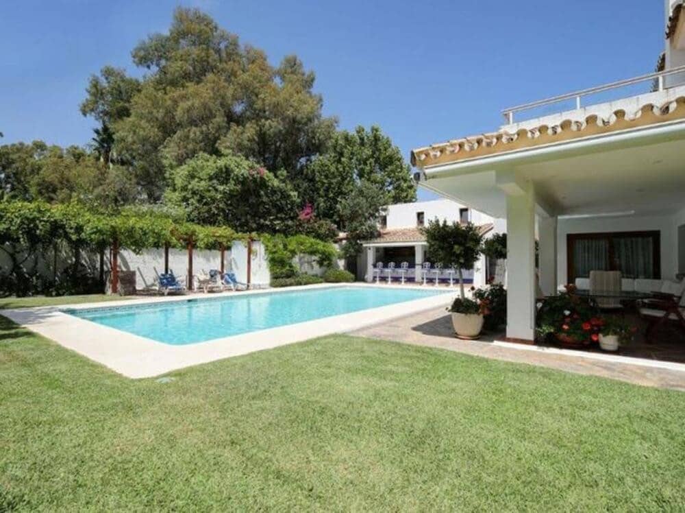 5 soveværelse Villa til salg i Costalita med swimmingpool garage - € 2.400.000 (Ref: 8862150)