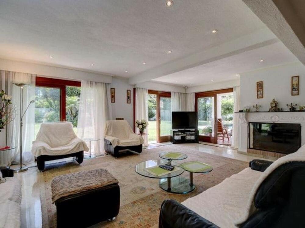 5 sypialnia Willa na sprzedaż w Costalita z basenem garażem - 2 400 000 € (Ref: 8862150)