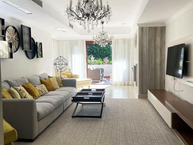 3 camera da letto Appartamento in vendita in Lomas De Marbella, Marbella con piscina garage - 975.000 € (Rif: 8862151)