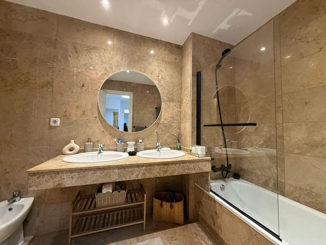 3 soveværelse Lejlighed til leje i Nueva Alcántara, Marbella med swimmingpool garage - € 2.950 (Ref: 8864260)