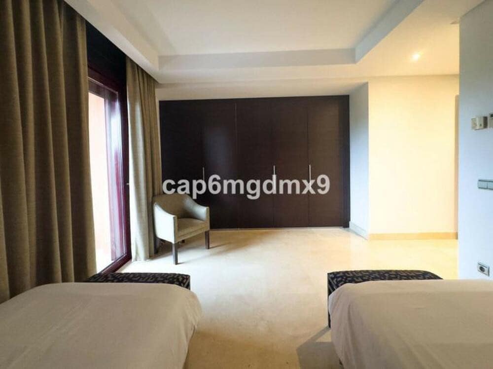 Penthouse de 3 chambres à louer à Marbella avec piscine garage - 12 000 € (Ref: 8864265)