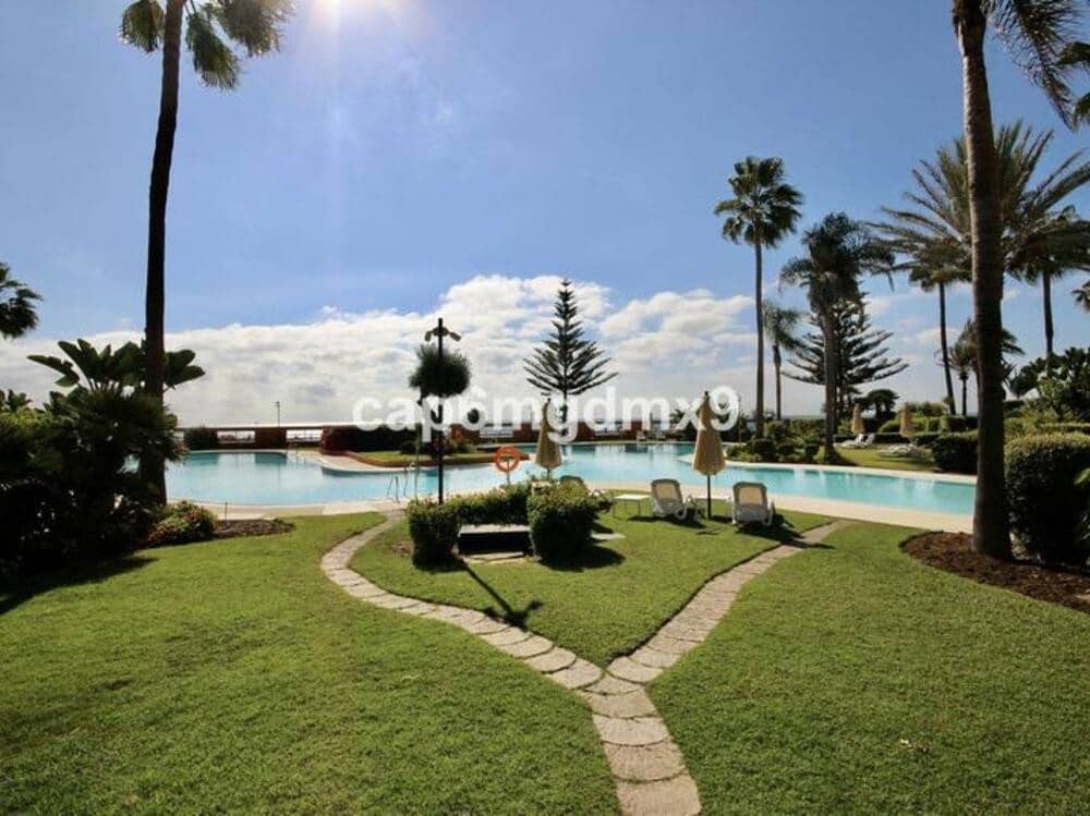 Penthouse de 3 chambres à louer à Marbella avec piscine garage - 12 000 € (Ref: 8864265)