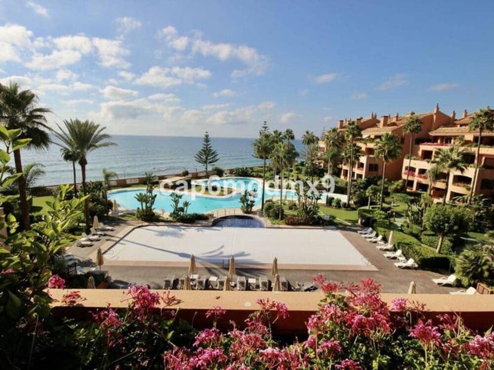 Penthouse de 3 chambres à louer à Marbella avec piscine garage - 12 000 € (Ref: 8864265)