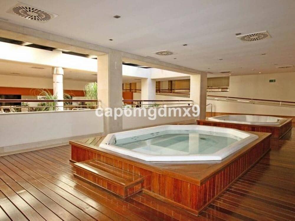 3 soverom Penthouse til leie i Marbella med svømmebasseng garasje - € 12 000 (Ref: 8864265)