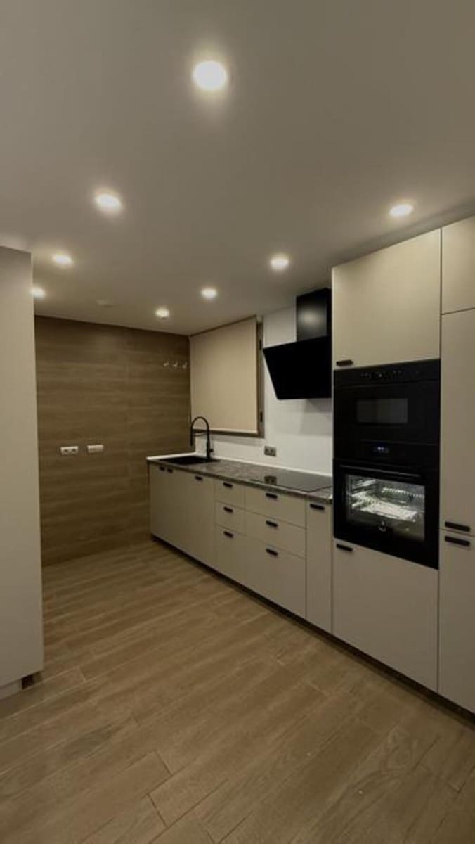 3 makuuhuone Huoneisto myytävänä paikassa San Pedro de Alcantara mukana uima-altaan 
autotalli - 750 000 € (Ref: 8866668)