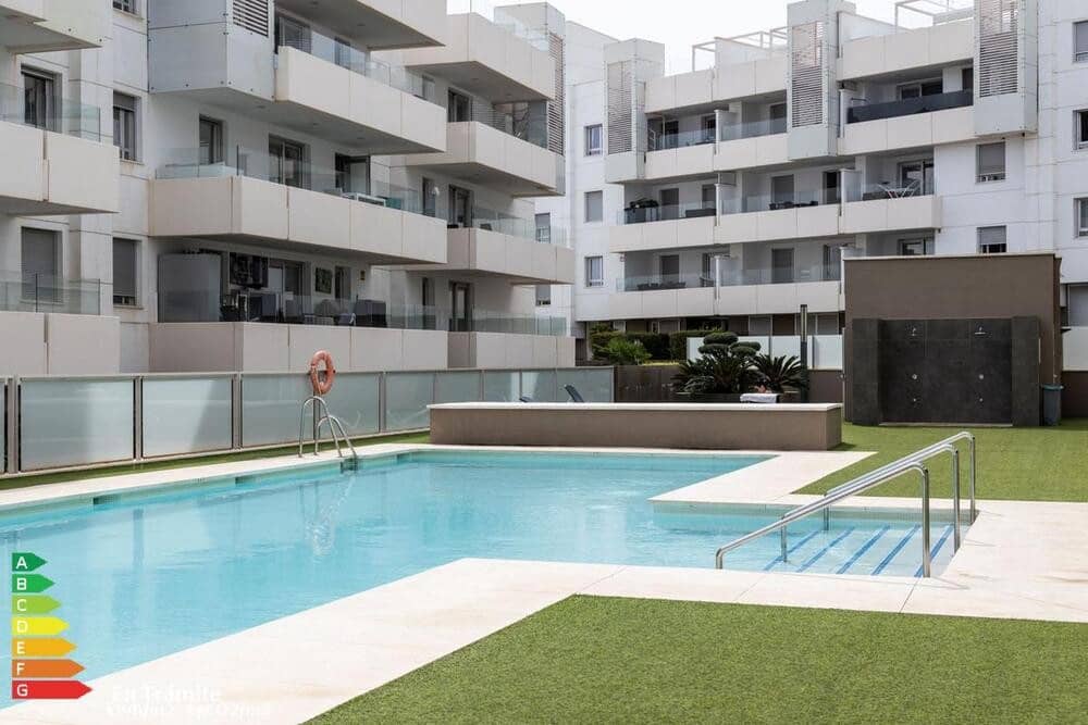 3 makuuhuone Huoneisto myytävänä paikassa San Pedro de Alcantara mukana uima-altaan 
autotalli - 750 000 € (Ref: 8866668)