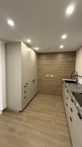 3 soverom Leilighet til salgs i Nueva Alcántara, Marbella med svømmebasseng garasje - € 750 000 (Ref: 8866668)