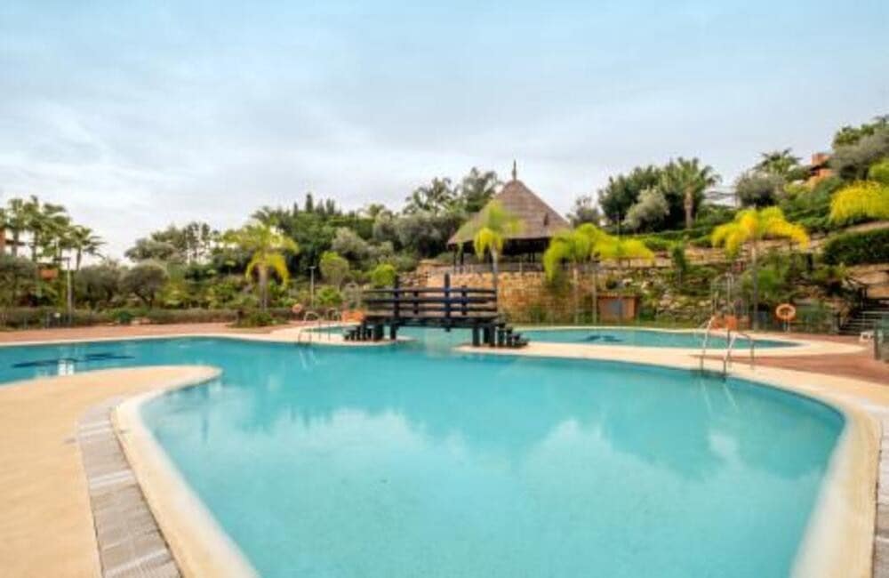 3 soveværelse Lejlighed til leje i Marbella med swimmingpool garage - € 3.500 (Ref: 8868712)