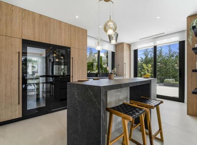 6 chambre Villa/Maison à vendre à Lomas De Marbella, Marbella avec piscine garage - 6 500 000 € (Ref: 8879282)