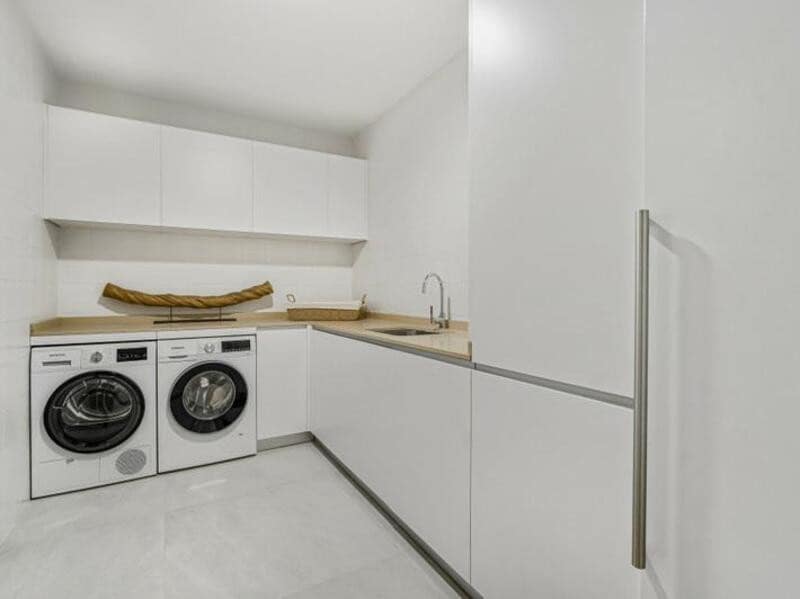 6 sypialnia Willa na sprzedaż w Marbella z basenem garażem - 6 500 000 € (Ref: 8879282)