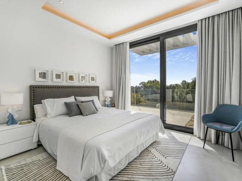 6 sypialnia Willa na sprzedaż w Marbella z basenem garażem - 6 500 000 € (Ref: 8879282)