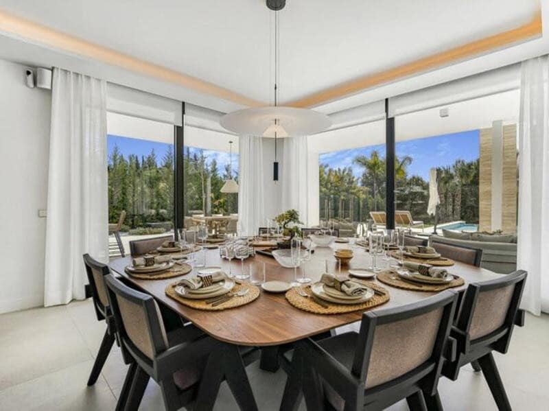 6 sypialnia Willa na sprzedaż w Marbella z basenem garażem - 6 500 000 € (Ref: 8879282)