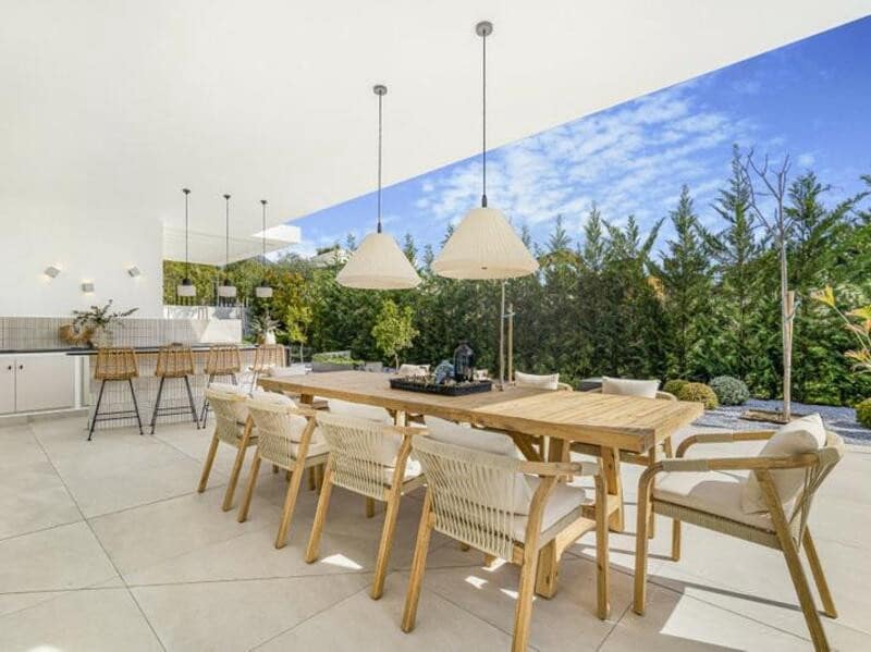 6 sypialnia Willa na sprzedaż w Marbella z basenem garażem - 6 500 000 € (Ref: 8879282)
