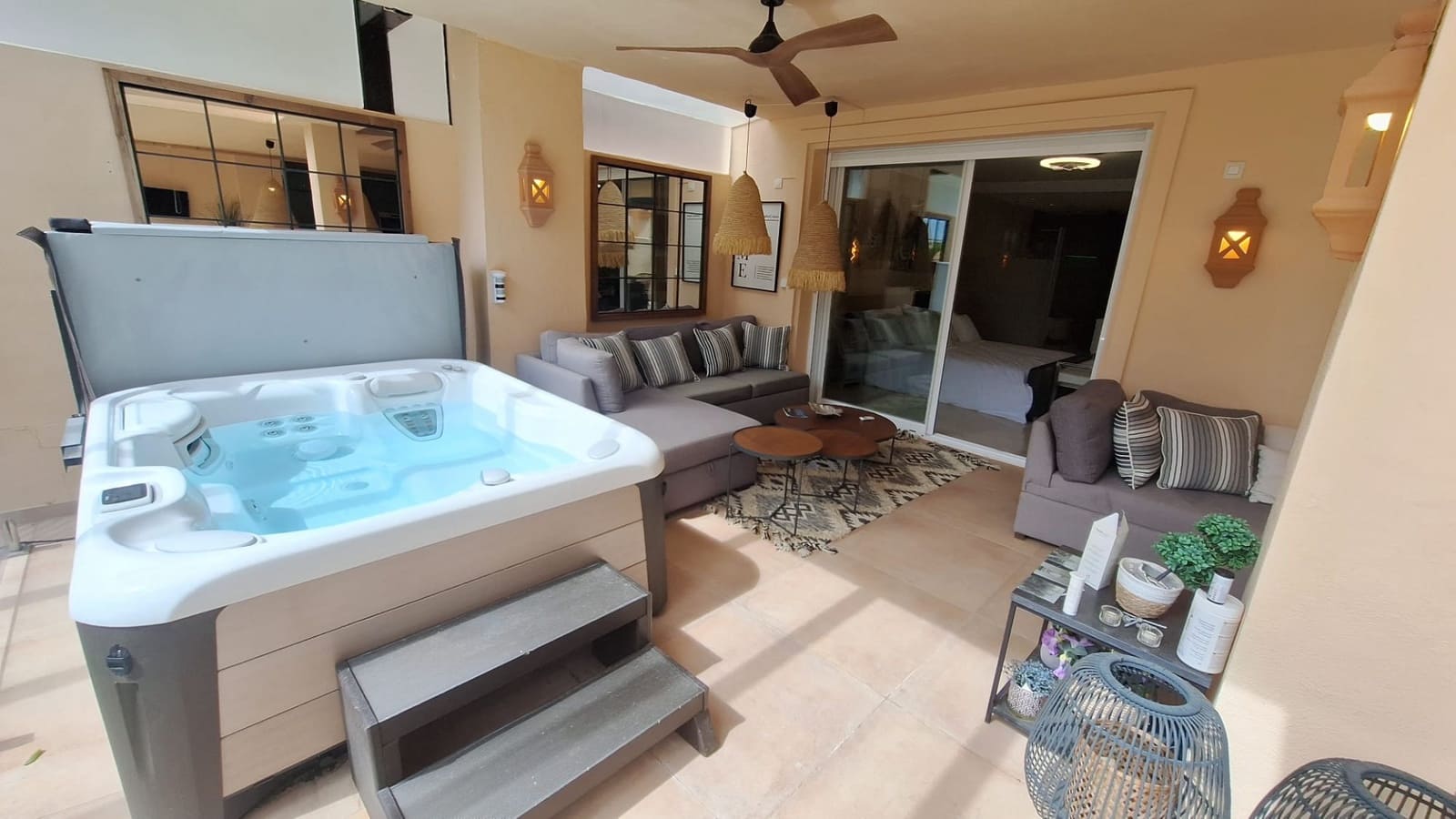 2 soveværelse Lejlighed til leje i Marbella med swimmingpool garage - € 4.500 (Ref: 8883881)