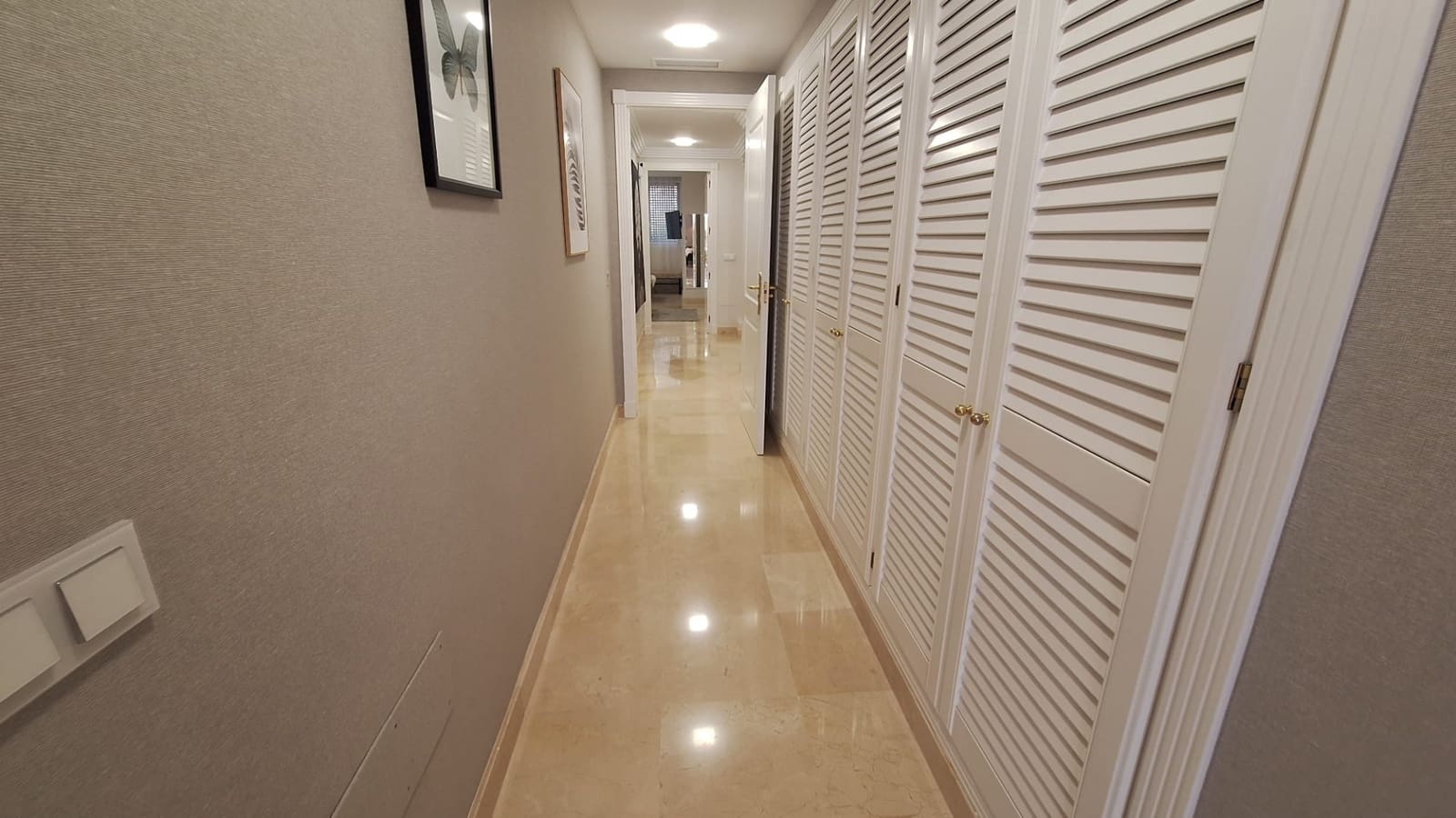 2 soveværelse Lejlighed til leje i Marbella med swimmingpool garage - € 4.500 (Ref: 8883881)