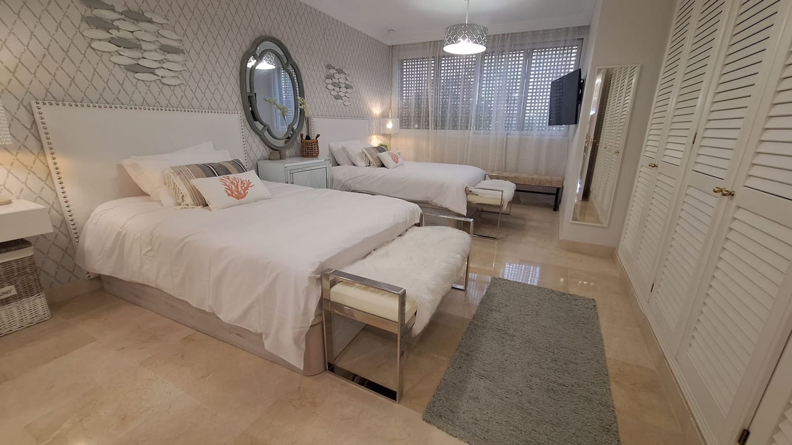 2 soveværelse Lejlighed til leje i Marbella med swimmingpool garage - € 4.500 (Ref: 8883881)