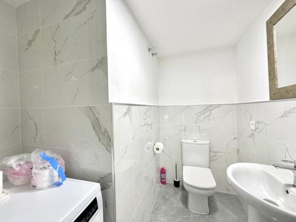 4 quarto Casa em Banda para venda em El Paraiso com piscina garagem - 675 000 € (Ref: 8885609)