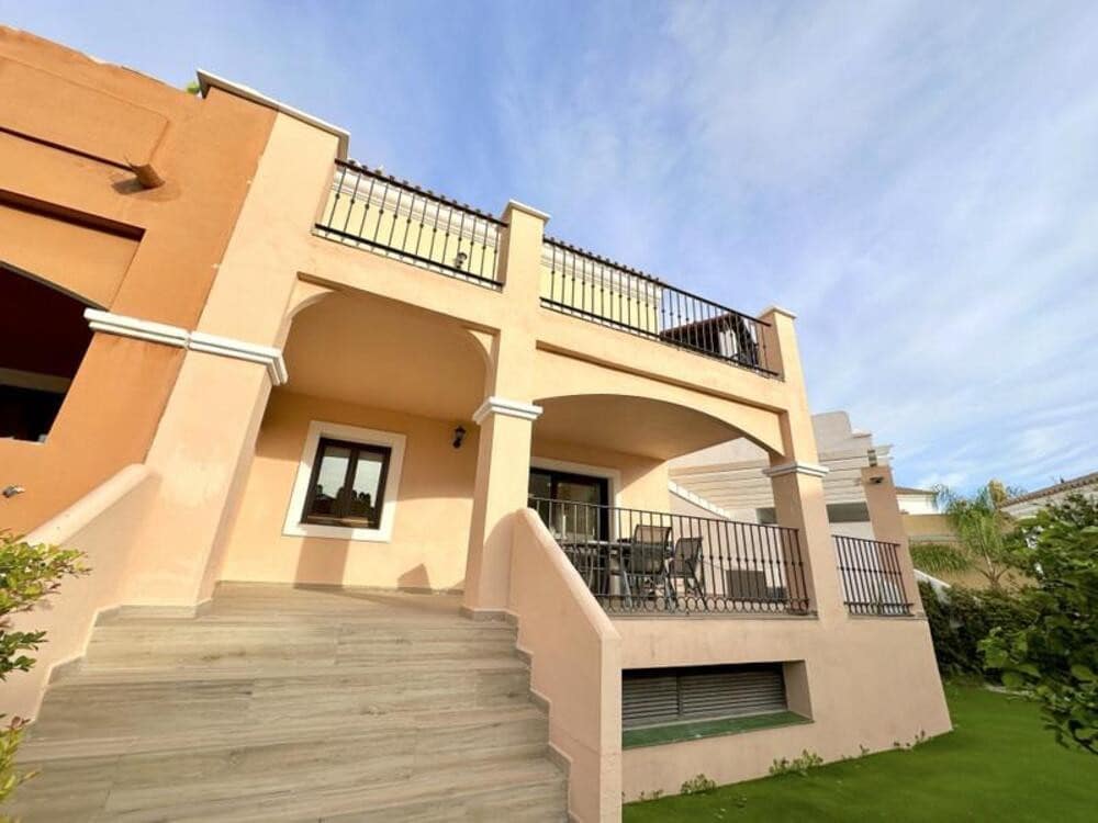 4 quarto Casa em Banda para venda em El Paraiso com piscina garagem - 675 000 € (Ref: 8885609)