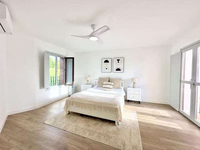 4 soveværelse Byhus til salg i El Paraiso, Estepona med swimmingpool garage - € 675.000 (Ref: 8885609)