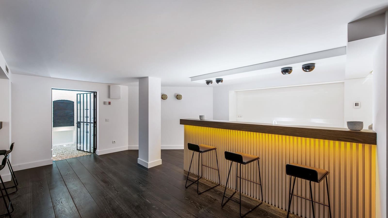 6 soveværelse Villa til leje i Marbella med swimmingpool garage - € 35.000 (Ref: 8896056)