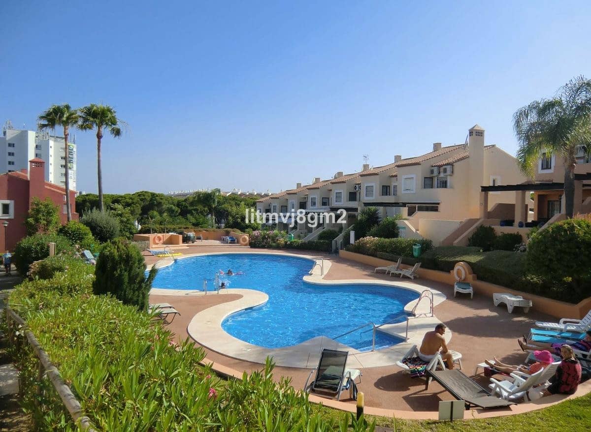 3 soveværelse Byhus til salg i Sitio de Calahonda med swimmingpool garage - € 510.000 (Ref: 8904956)