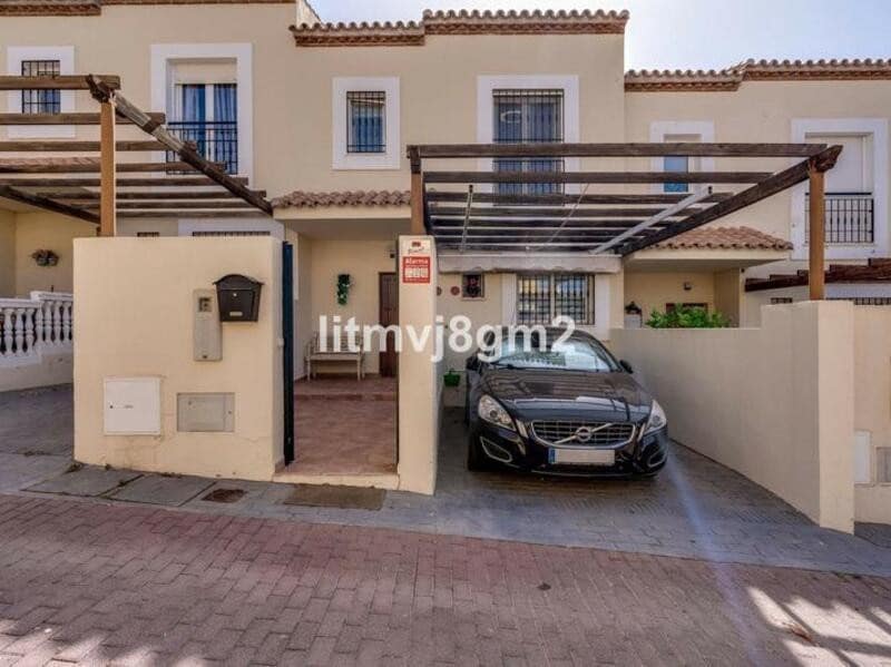 3 bedroom Townhouse for rent in Sitio de Calahonda with pool garage - € 2,400 (Ref: 8904957)