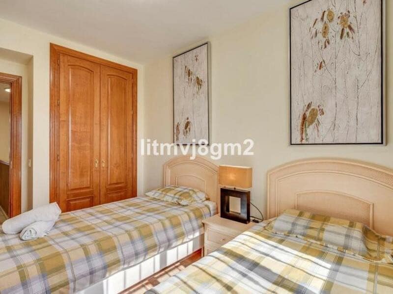 3 bedroom Townhouse for rent in Sitio de Calahonda with pool garage - € 2,400 (Ref: 8904957)