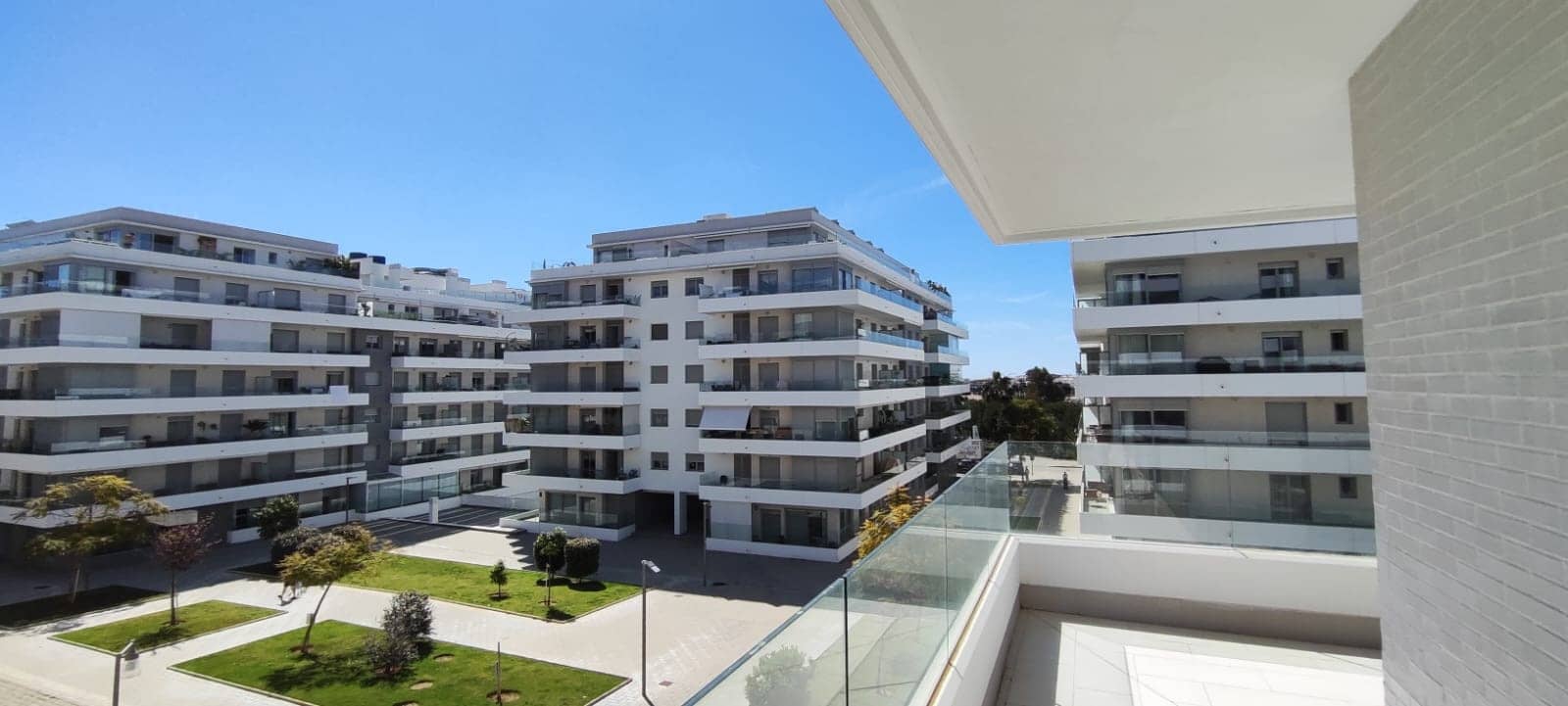 2 makuuhuone Huoneisto vuokrattavana paikassa Marbella mukana uima-altaan 
autotalli - 2 500 € (Ref: 8904958)