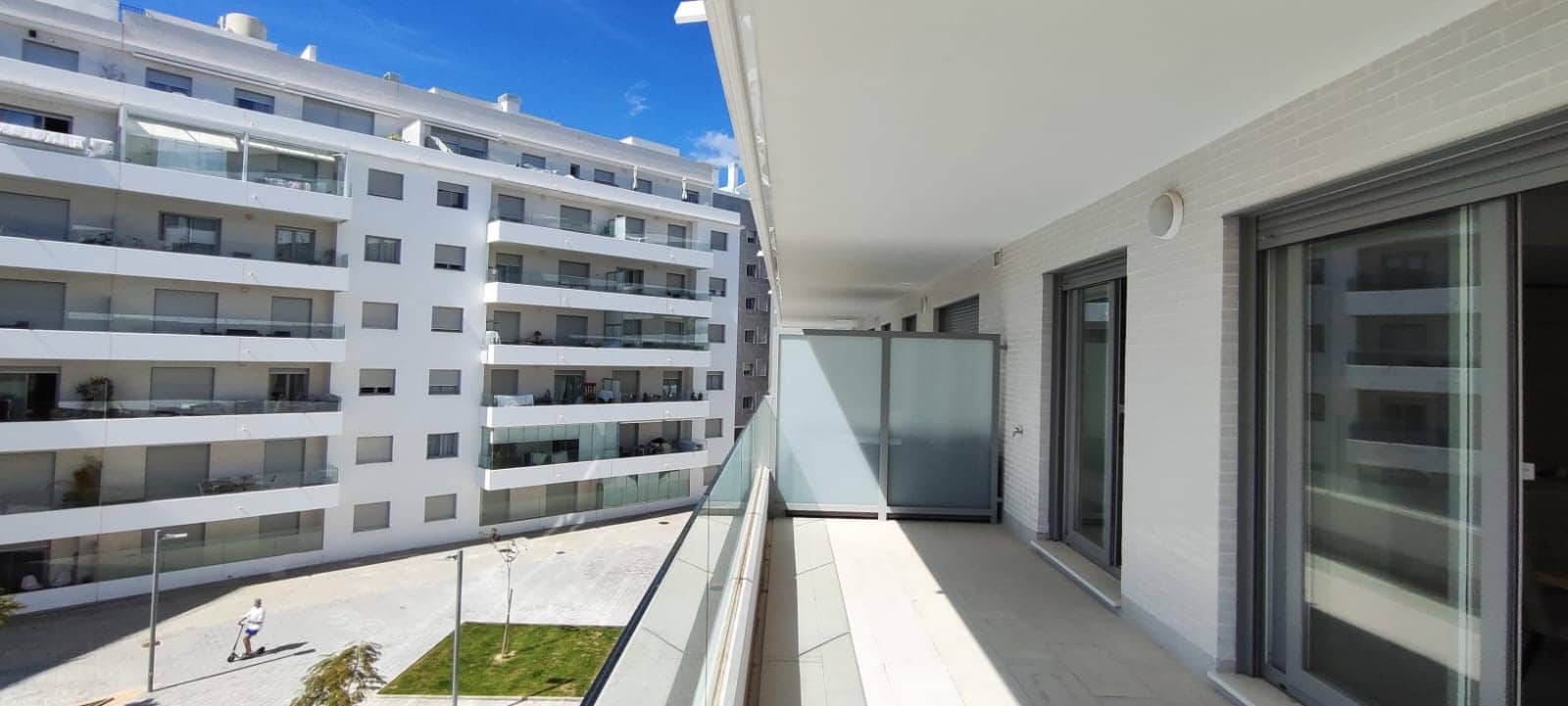 2 makuuhuone Huoneisto vuokrattavana paikassa Marbella mukana uima-altaan 
autotalli - 2 500 € (Ref: 8904958)