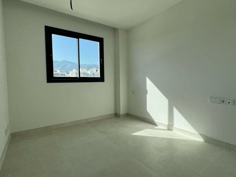 2 soveværelse Lejlighed til leje i Fuengirola med swimmingpool garage - € 2.400 (Ref: 8910752)