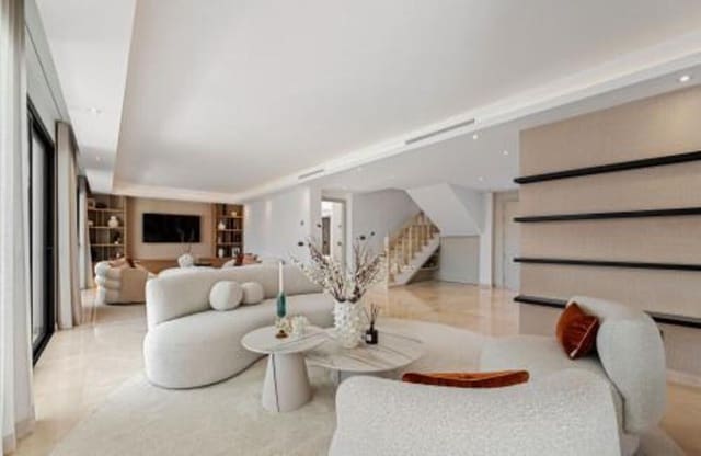 5 camera da letto Villa in vendita in La Dama de Noche - La Alzambra, Marbella con piscina garage - 3.650.000 € (Rif: 8912564)