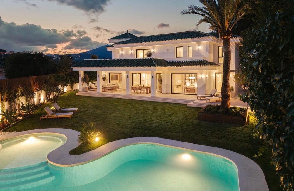 5 soveværelse Villa til salg i Marbella med swimmingpool garage - € 3.650.000 (Ref: 8912564)