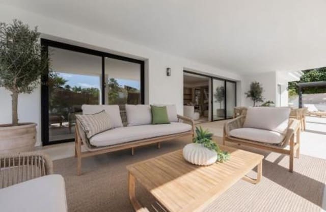 5 soveværelse Villa til salg i La Dama de Noche - La Alzambra, Marbella med swimmingpool garage - € 3.650.000 (Ref: 8912564)