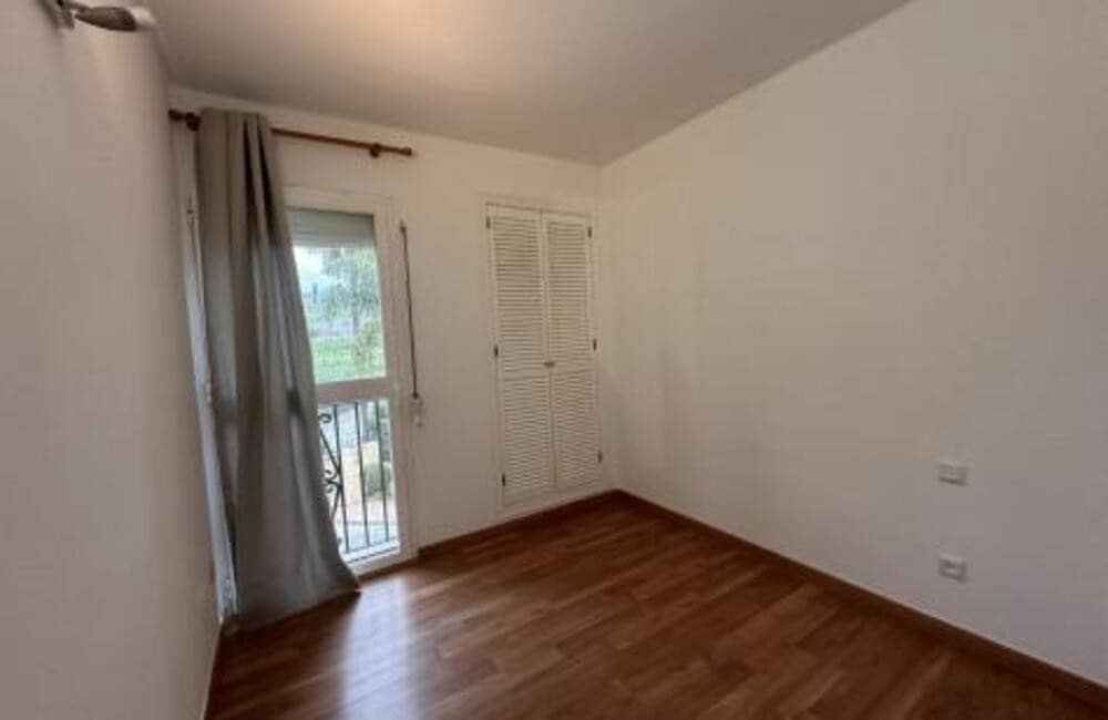 4 sypialnia Dom blizniak do wynajęcia w Marbella z basenem garażem - 3 000 € (Ref: 8914674)