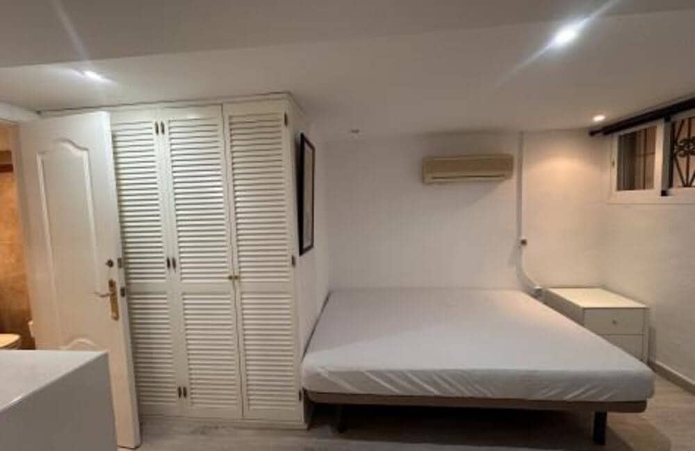 4 sypialnia Dom blizniak do wynajęcia w Marbella z basenem garażem - 3 000 € (Ref: 8914674)