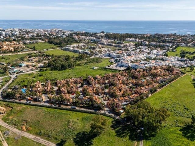 4 slaapkamer Halfvrijstaande villa te huur in Rodeo Alto - Guadaiza - La Campana, Marbella met zwembad garage - € 3.500 (Ref: 8914674)