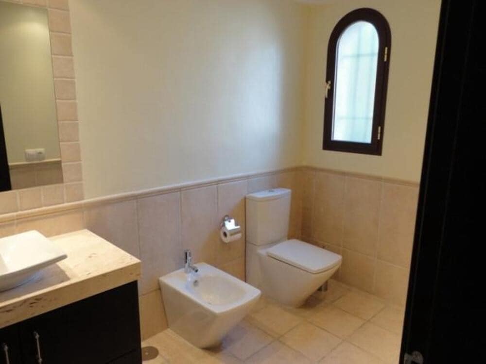 5 soveværelse Villa til leje i Los Arqueros med swimmingpool garage - € 8.500 (Ref: 8914675)