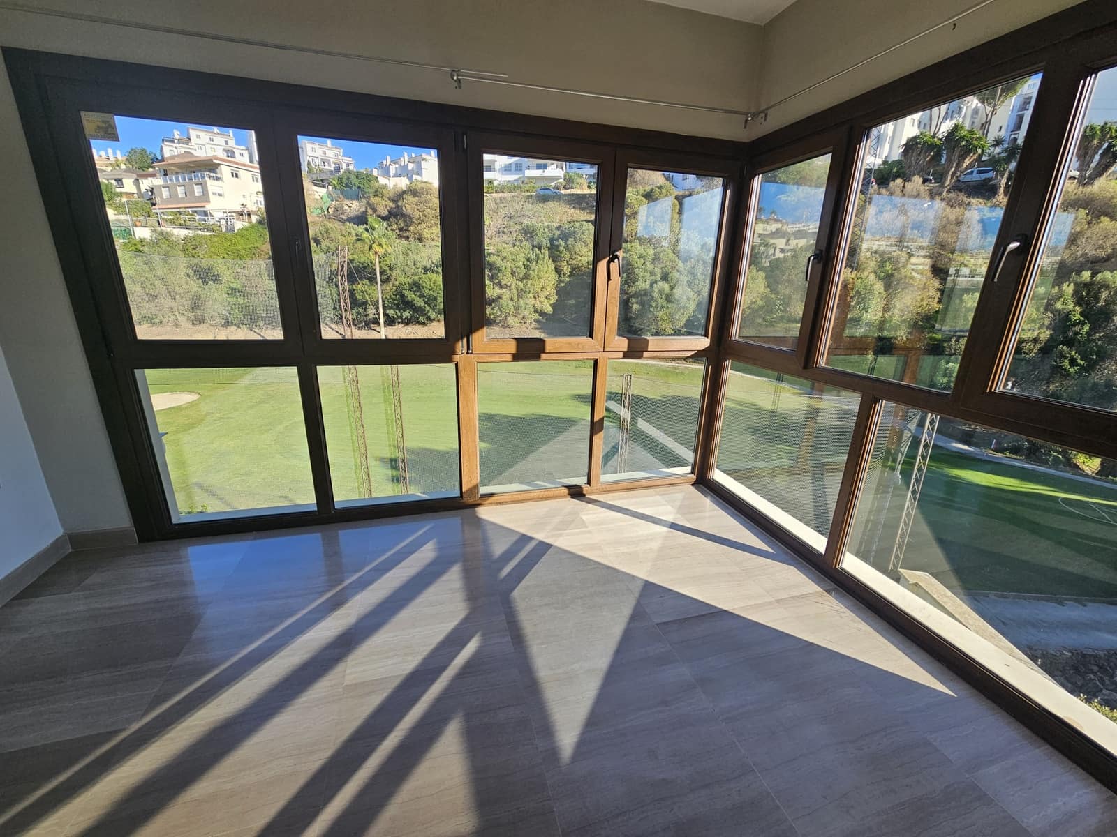 3 soveværelse Villa til leje i Riviera del Sol med garage - € 3.600 (Ref: 8920917)