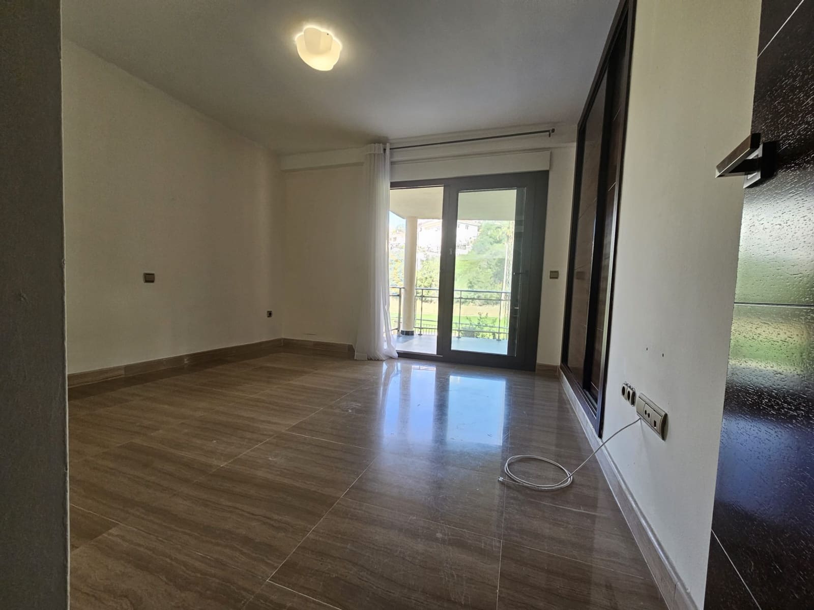 Villa/Maison de 3 chambres à louer à Riviera del Sol avec piscine garage - 3 600 € (Ref: 8920917)