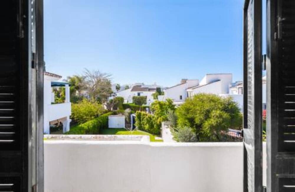 3 soveværelse Byhus til salg i San Pedro de Alcantara med swimmingpool garage - € 1.499.990 (Ref: 8923404)