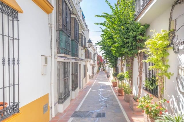 3 soveværelse Byhus til salg i Casco Antiguo, Marbella med garage - € 1.400.000 (Ref: 8928332)