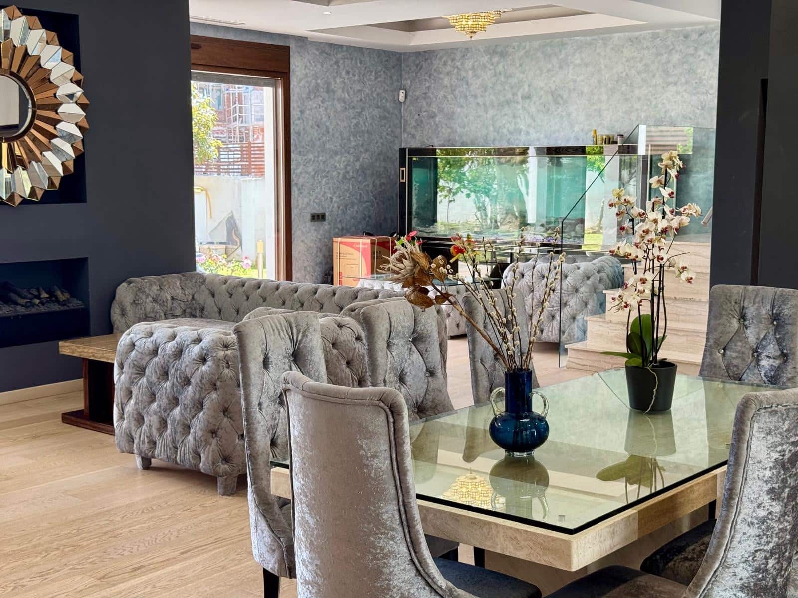 6 slaapkamer Villa voor vakantieverhuur in San Pedro de Alcantara met zwembad garage - € 10.000 (Ref: 8931790)