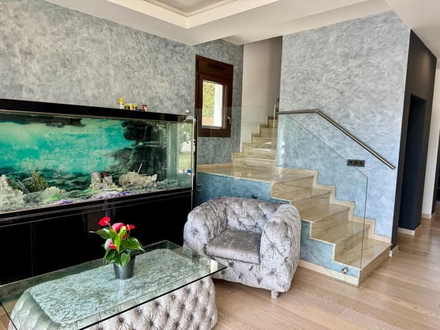 Chalet de 6 habitaciones en Nueva Alcántara, Marbella en alquiler vacacional con piscina garaje - 10.000 € (Ref: 8931790)