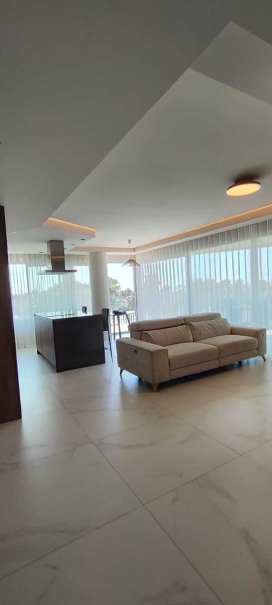 3 slaapkamer Appartement te huur in San Pedro de Alcantara met zwembad garage - € 5.000 (Ref: 8934768)