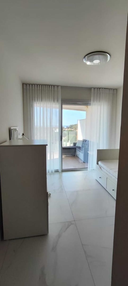 3 slaapkamer Appartement te huur in San Pedro de Alcantara met zwembad garage - € 5.000 (Ref: 8934768)