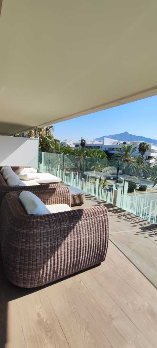 3 slaapkamer Appartement te huur in San Pedro de Alcantara met zwembad garage - € 5.000 (Ref: 8934768)