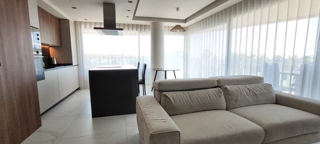 3 quarto Apartamento para arrendar em Nueva Alcántara, Marbella com piscina garagem - 5 000 € (Ref: 8934768)